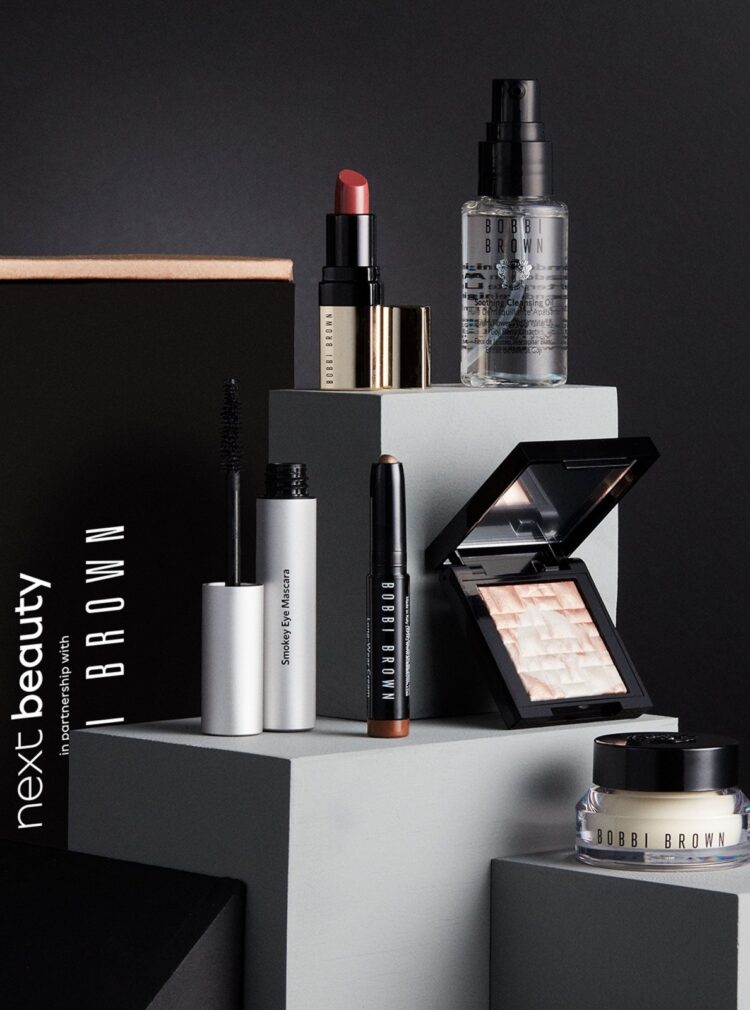 Bobbi Brown Cult Classics Beauty Box (Worth £83)