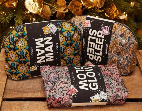 Liberty Christmas Beauty Gift Sets & Crackers 2021