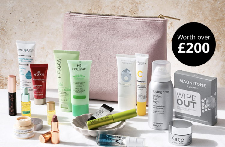 Feel Unique March GWP 2022