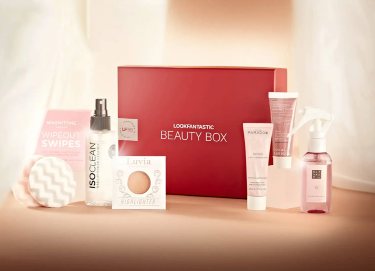 LookFantastic beauty box October 2022