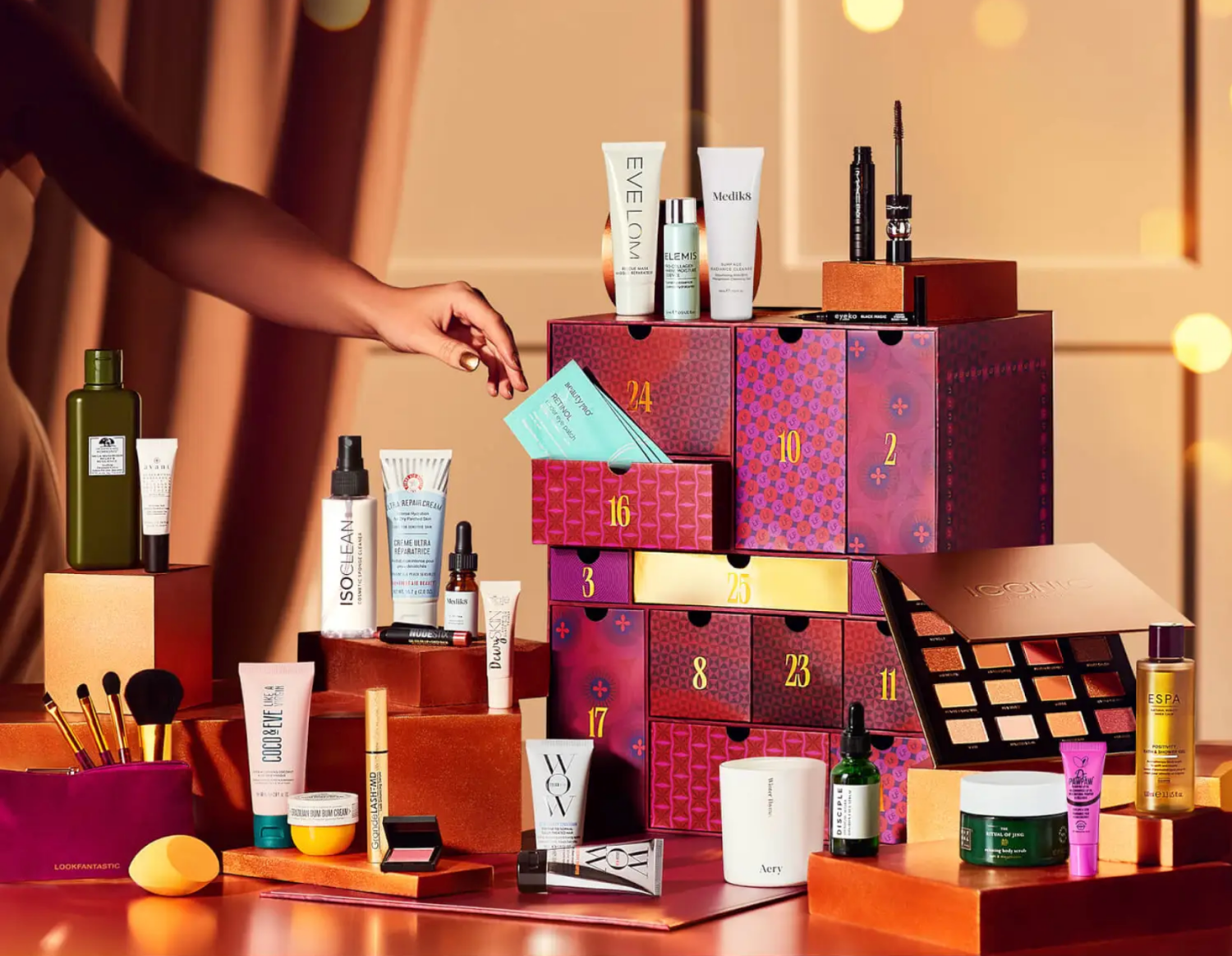 LOOKFANTASTIC advent calendar discount