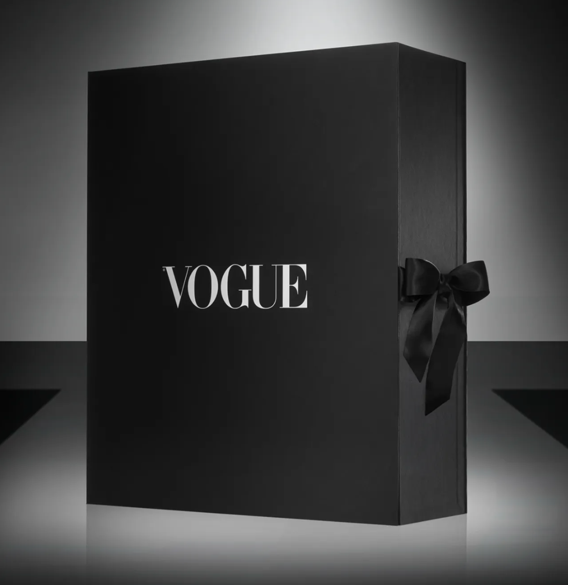 VOGUE beauty advent calendar 2023