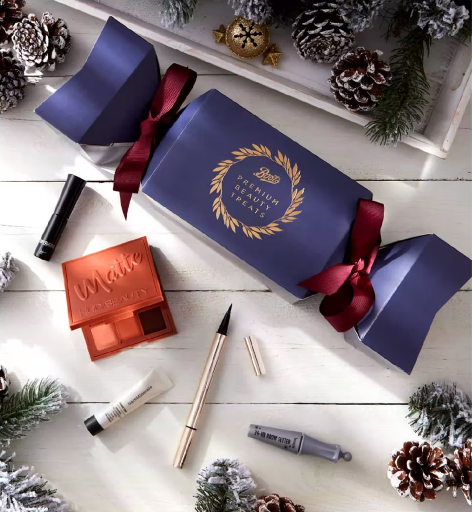 Beauty Christmas Treats Cracker - Blue