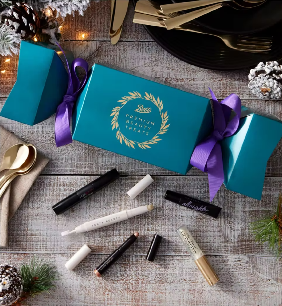 Beauty Christmas Treats Cracker - Teal