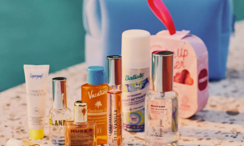 Anthropologie-US-Summer-Beauty-Bag-2026