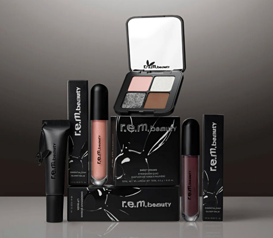 r.e.m Beauty Dangerous Woman Collector’s Set